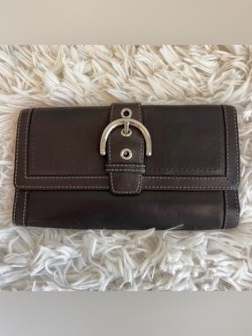 COACH Brown Leather Soho Silver Buckle Trifold Wallet